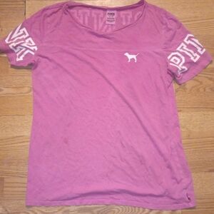 VS Pink shirt (M)